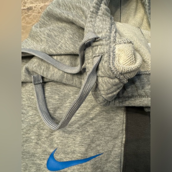 NIKE SPORTSWEAR AIR FRENCH TERRY SHORTS FN7701-063 HEATHER/IRON GREY - Picture 11 of 12